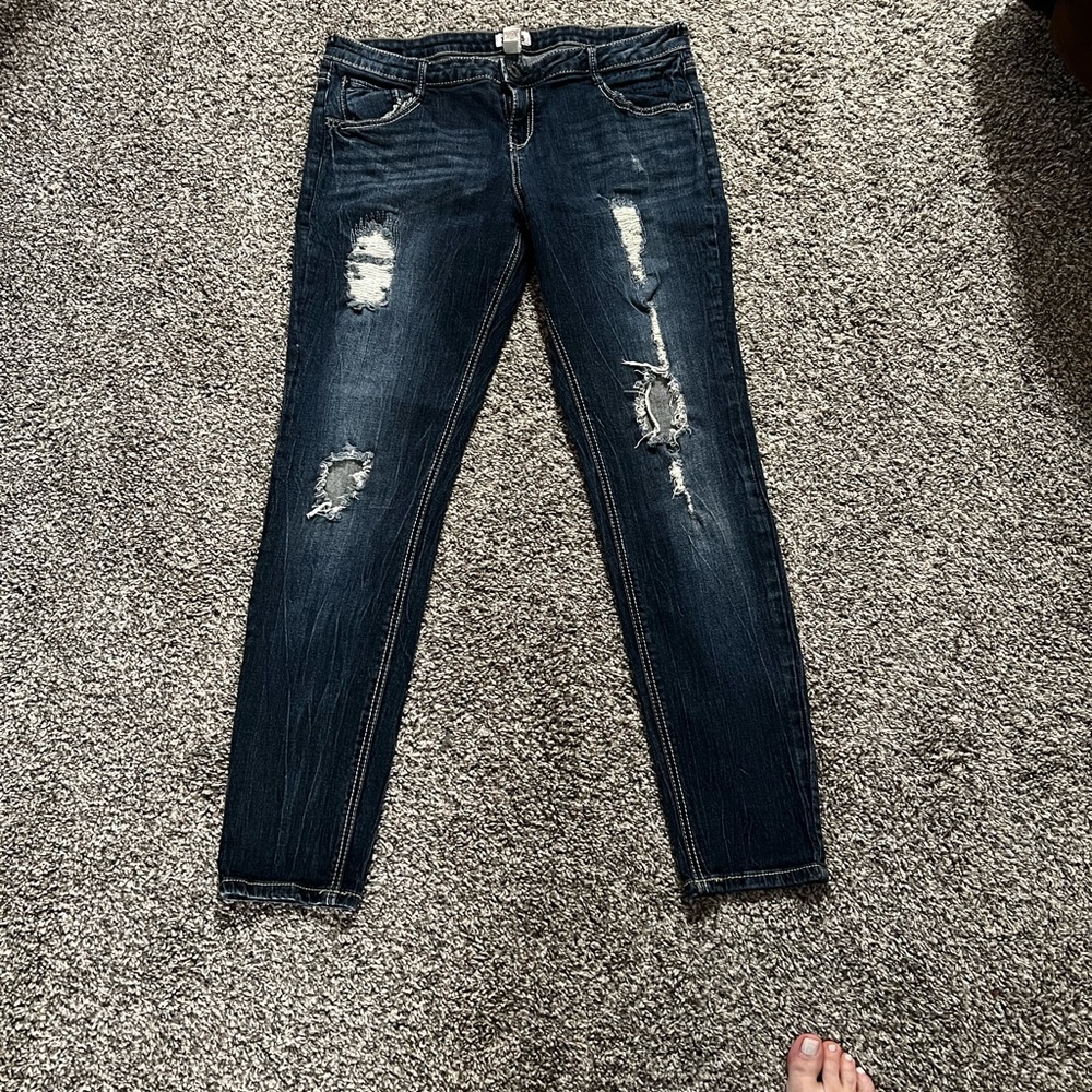 Mudd Low Rise distressed skinny jeans